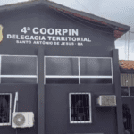 Idoso é agredido enquanto vendia paçocas na Bahia; suspeito foi preso em flagrante