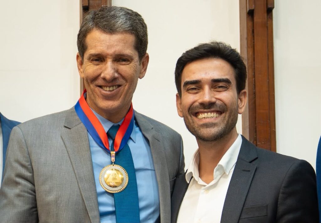 Junior Marabá participa da entrega da Comenda 2 Julho ao candidato a vice-governador Zé Cocá