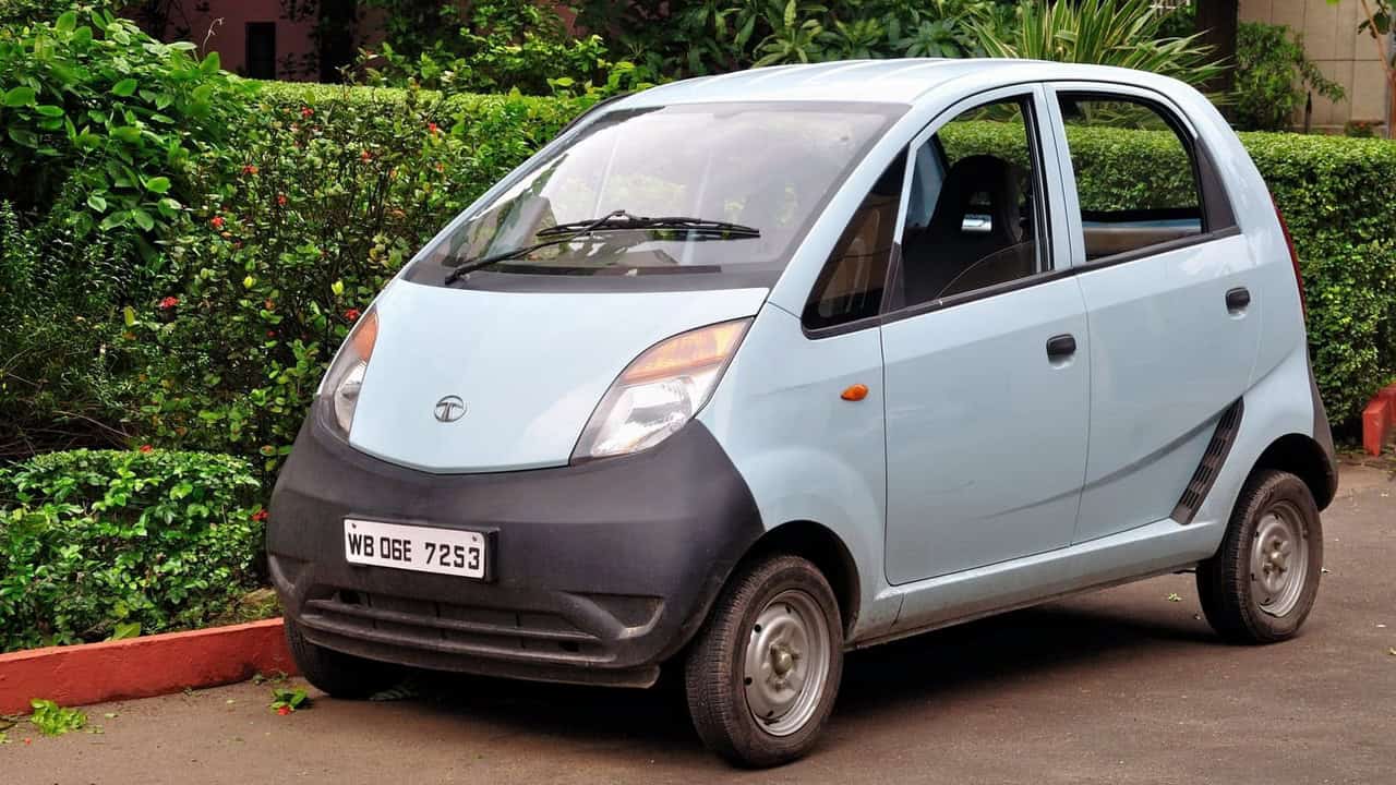 Tata Nanon na cor azul