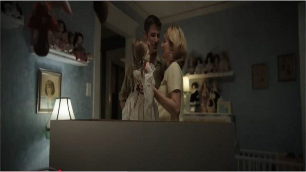 Cena de Annabelle_print do trailer no YouTube (Warner Bros)